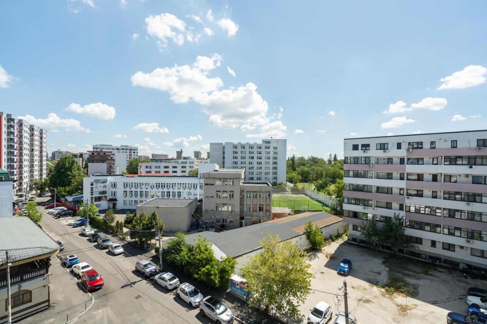 A Home Away - Politehnica Park Бухарест Екстер'єр фото